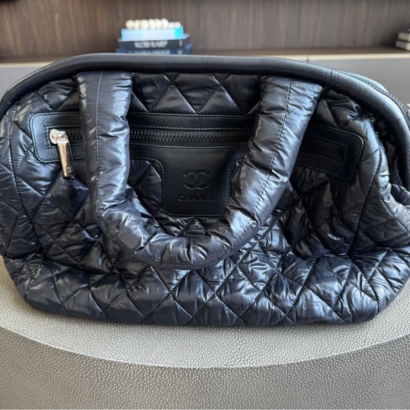 Chanel Black Quilted Tote Bag - Picture 1 of 11
